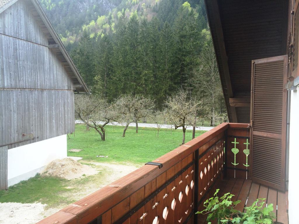 Farm Stay Juvanija โซลกาวา ภายนอก รูปภาพ